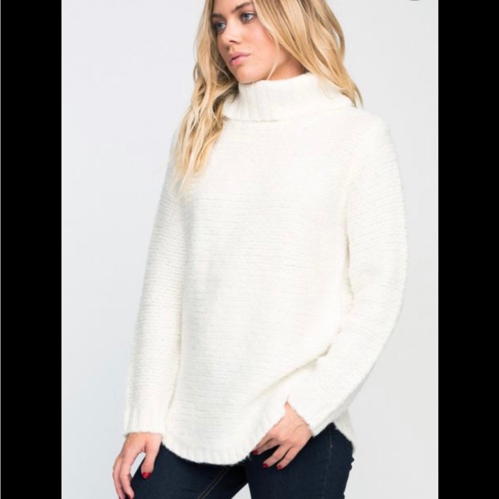 RVCA Women's Kinks Cowl Neck Tunic Sweater Vintage White